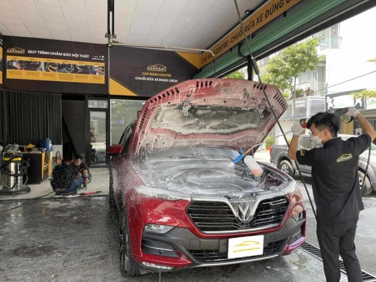 Vệ sinh khoang máy ô tô bằng Súng phun lốc xoáy và Degreaser
